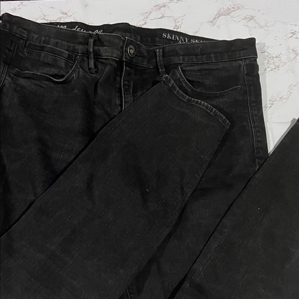 Madewell stretchable size 32 skinny jeans